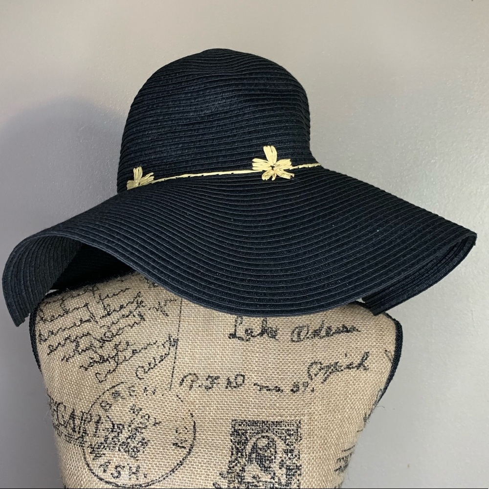 Merona floppy hat Black